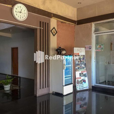 Wisma Andini Palopo Redpartner Exterior foto